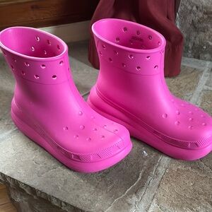 CROCS Pink Rain Booties